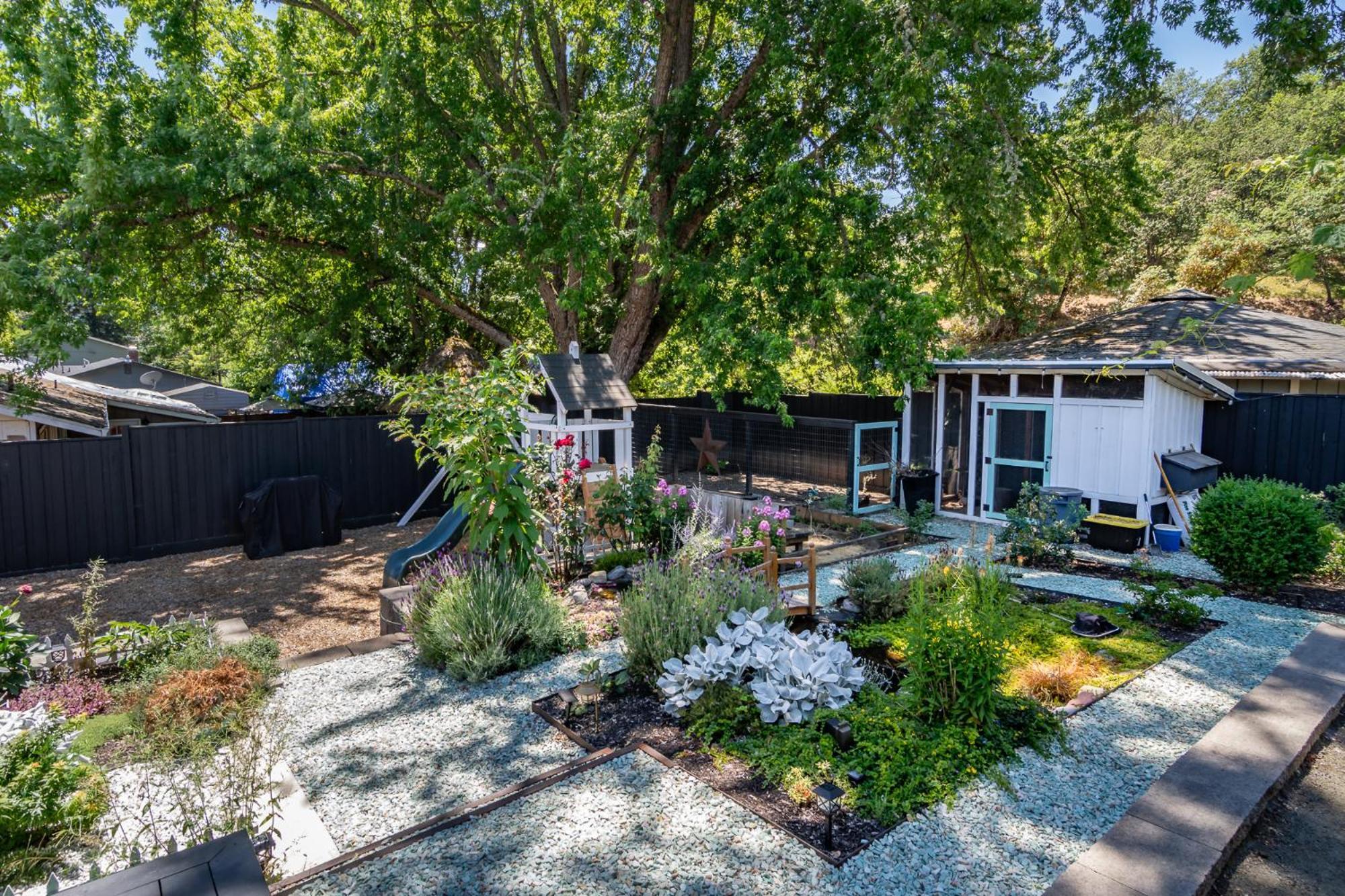 Chic Rv Retreat, Stunning Yard In Roseburg Ξενοδοχείο Εξωτερικό φωτογραφία