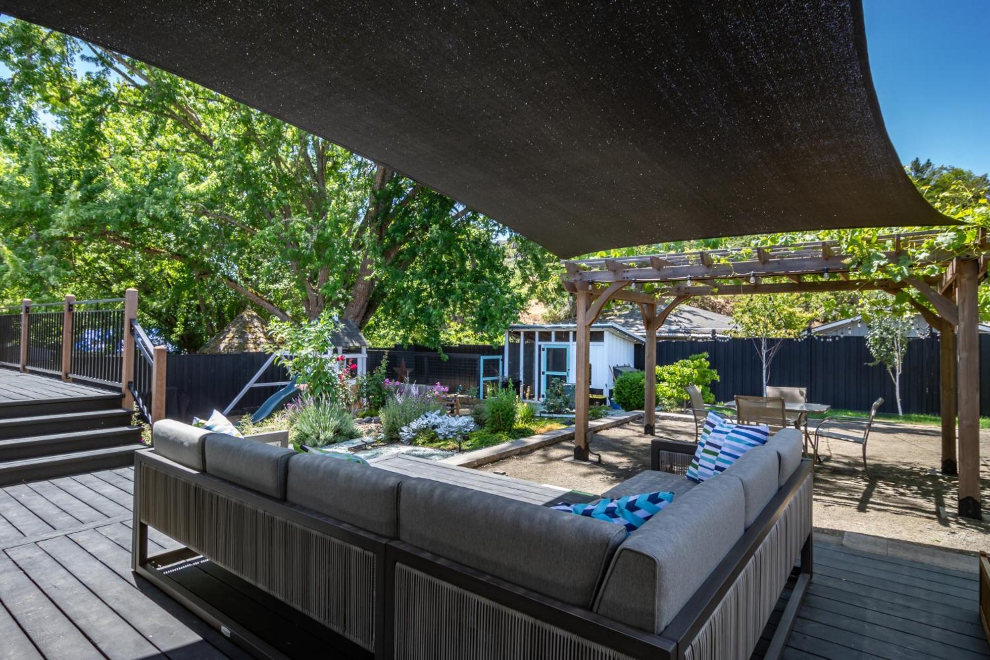 Chic Rv Retreat, Stunning Yard In Roseburg Ξενοδοχείο Εξωτερικό φωτογραφία