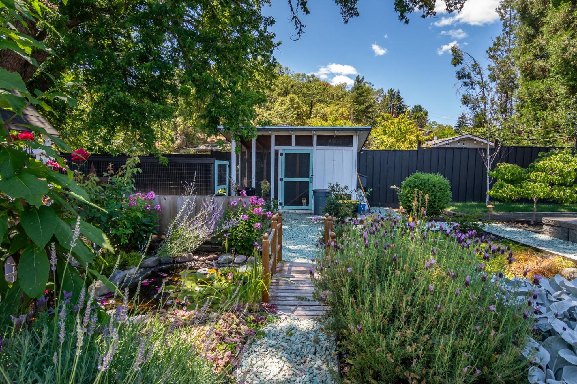 Chic Rv Retreat, Stunning Yard In Roseburg Ξενοδοχείο Εξωτερικό φωτογραφία
