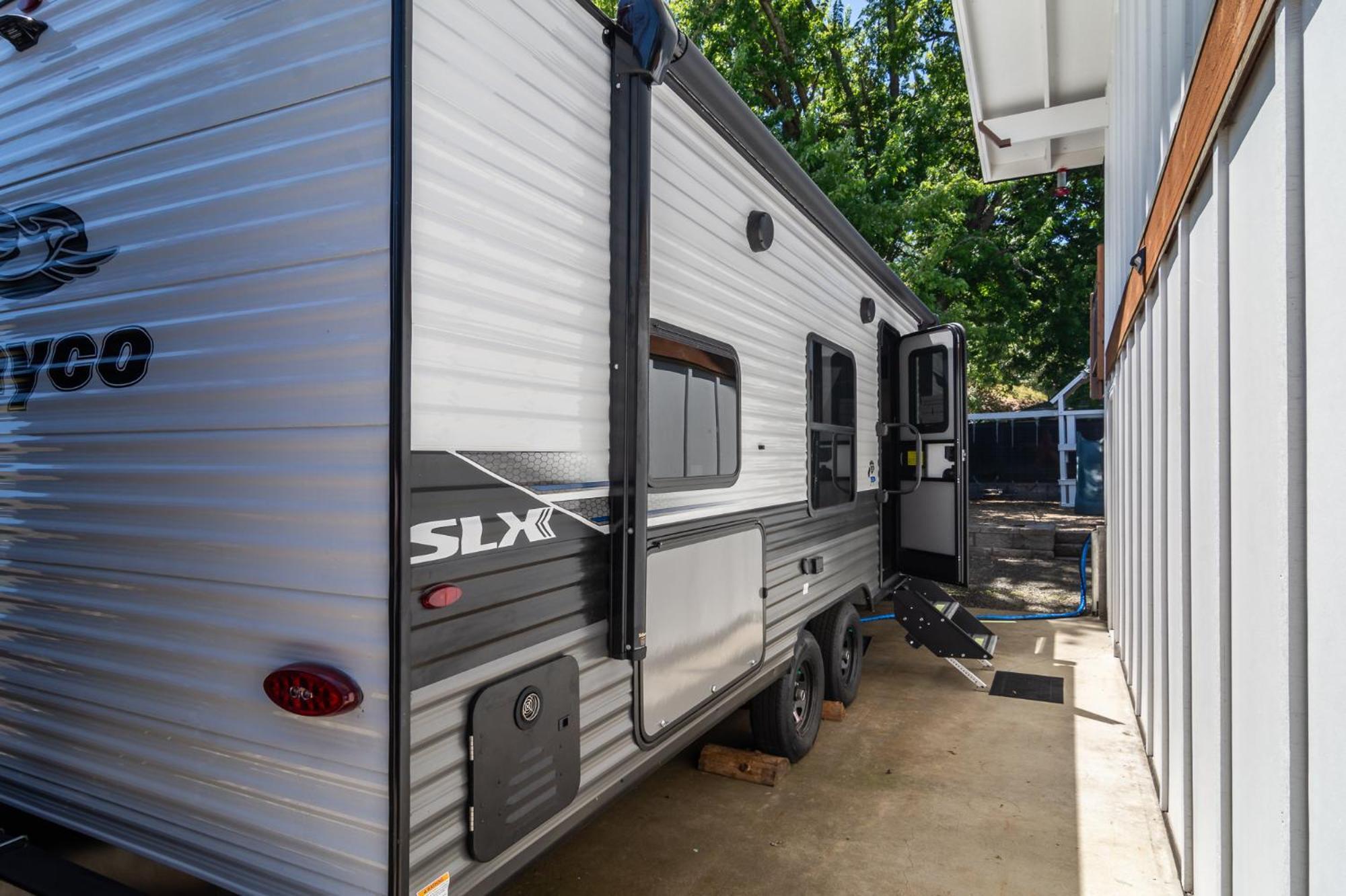 Chic Rv Retreat, Stunning Yard In Roseburg Ξενοδοχείο Εξωτερικό φωτογραφία