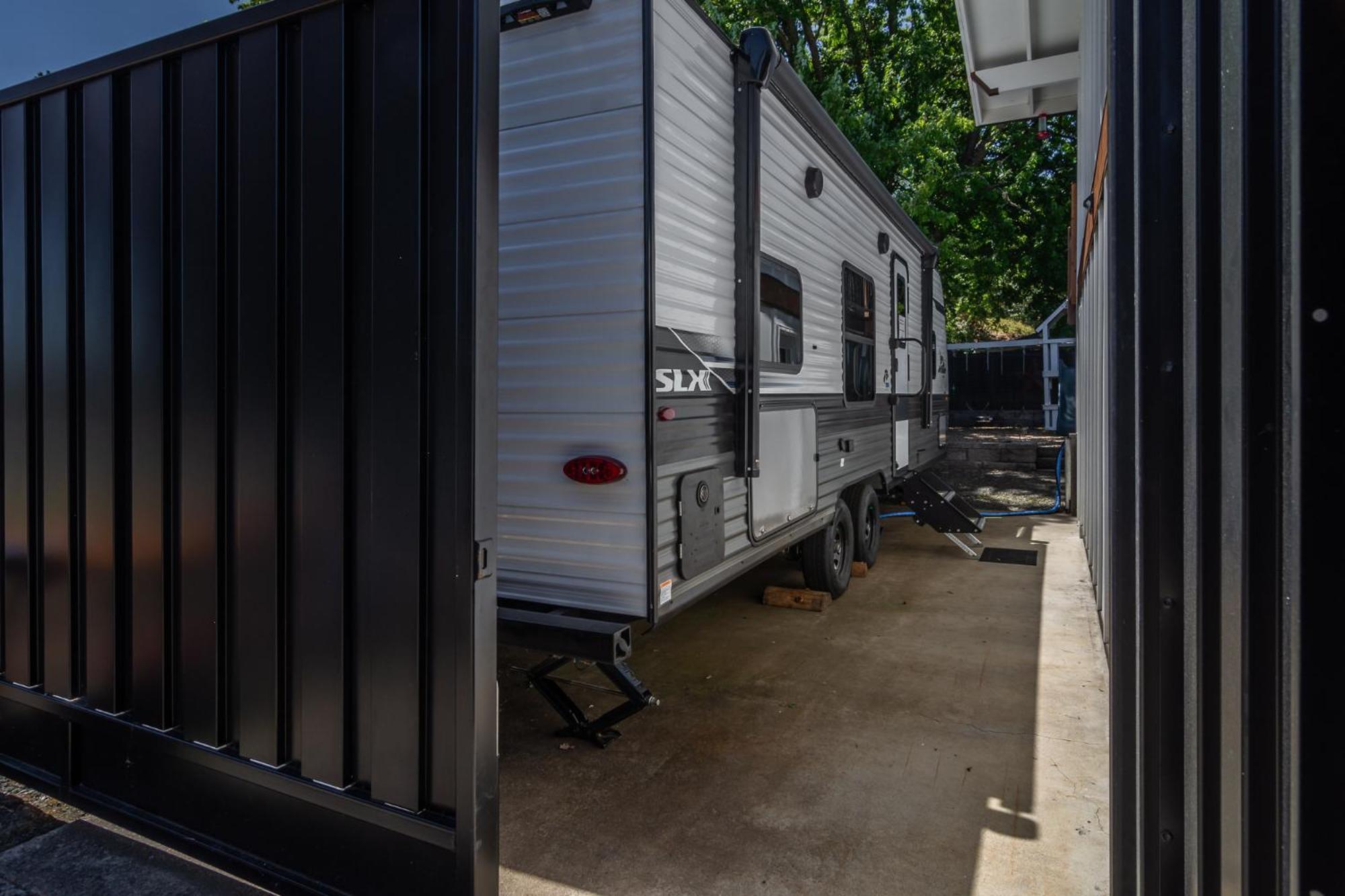 Chic Rv Retreat, Stunning Yard In Roseburg Ξενοδοχείο Εξωτερικό φωτογραφία