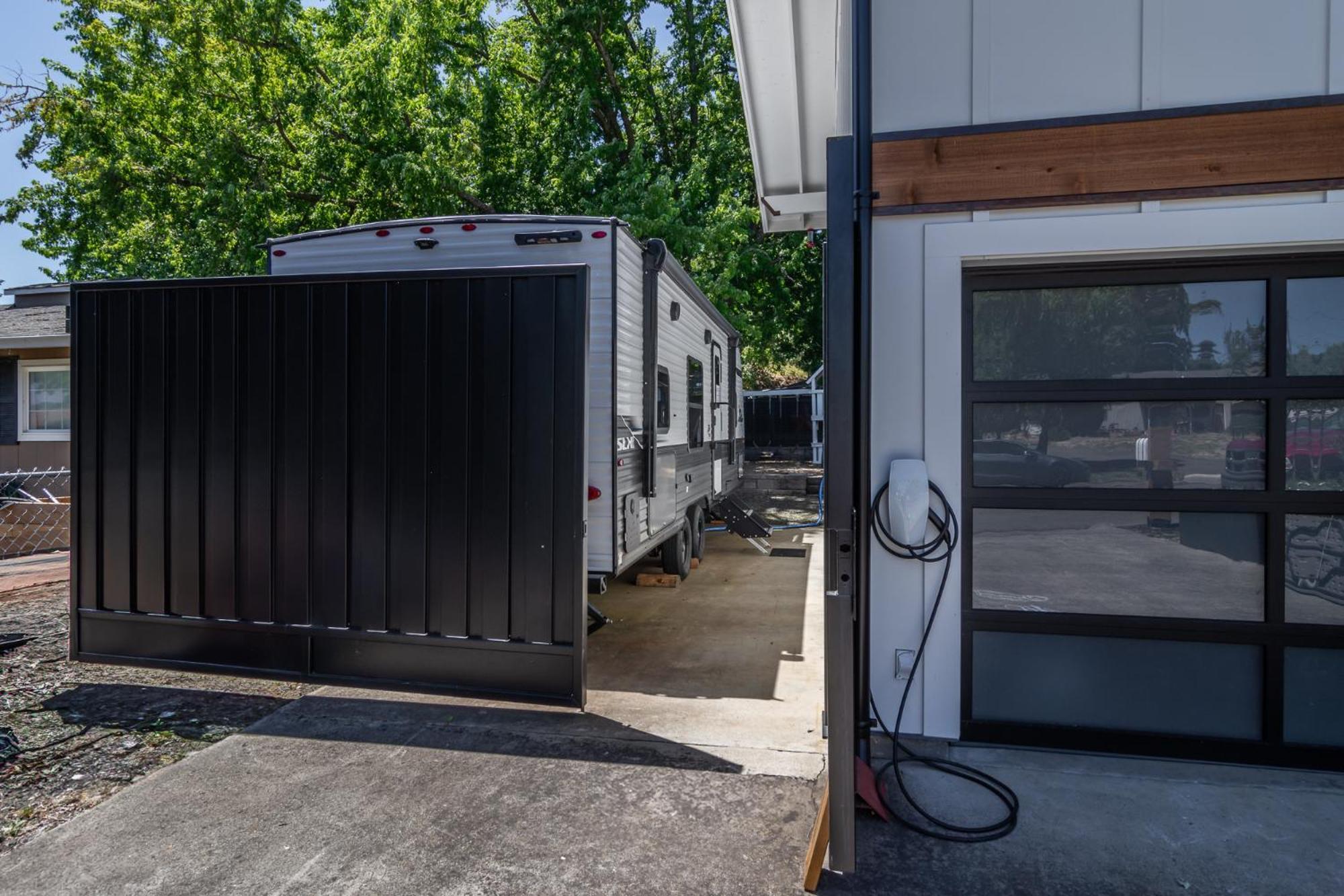 Chic Rv Retreat, Stunning Yard In Roseburg Ξενοδοχείο Εξωτερικό φωτογραφία
