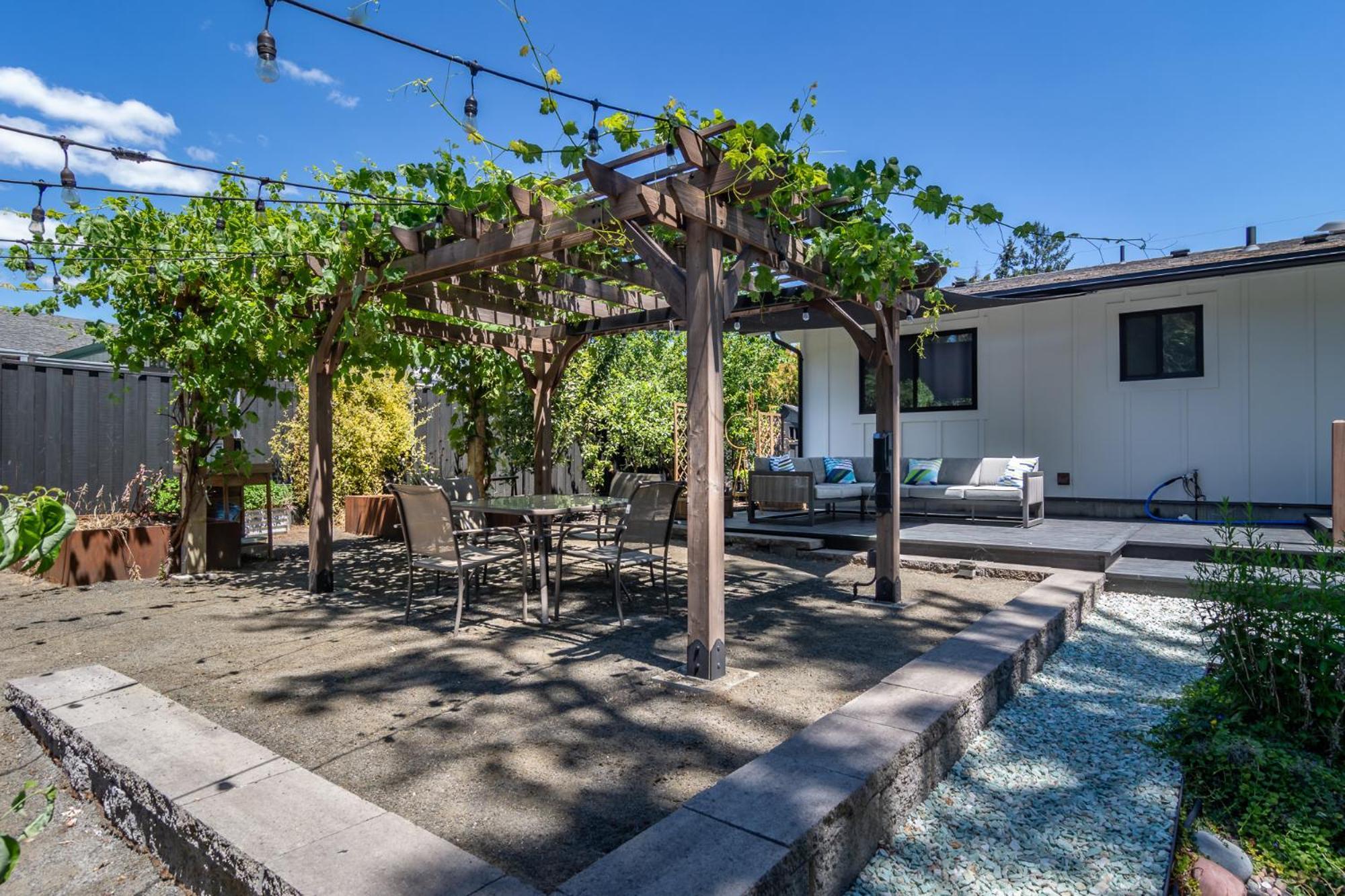 Chic Rv Retreat, Stunning Yard In Roseburg Ξενοδοχείο Εξωτερικό φωτογραφία