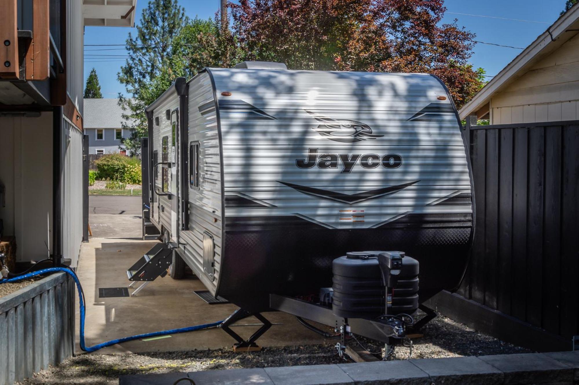 Chic Rv Retreat, Stunning Yard In Roseburg Ξενοδοχείο Εξωτερικό φωτογραφία